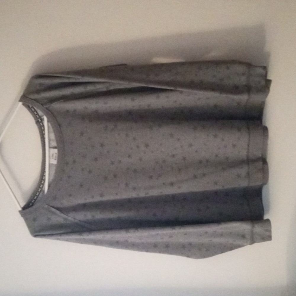 Knox Rose Gray scoop neck lightweight sweatshirt with star design size Large